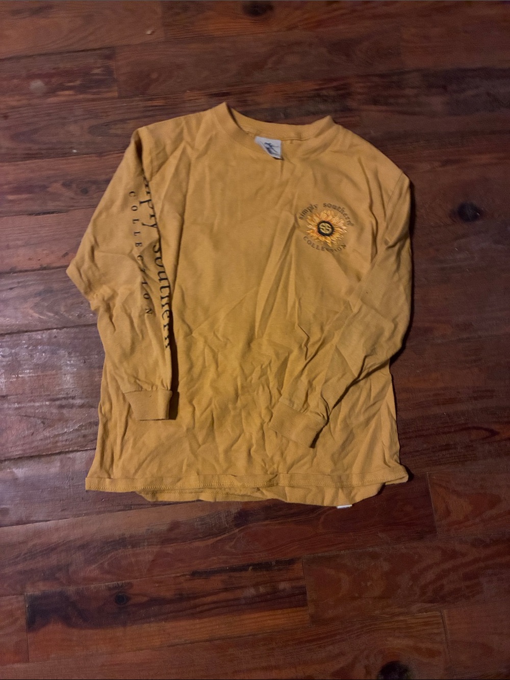 Long-Sleeve Mustard Crewneck Shirt - Casual Everyday Wear